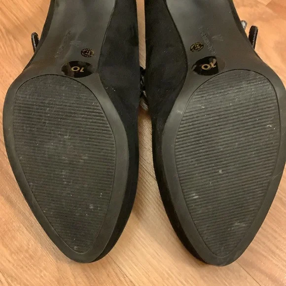 Worthington Black Velvet Triple Strap Mary Jane Heels - Picture 7 of 11